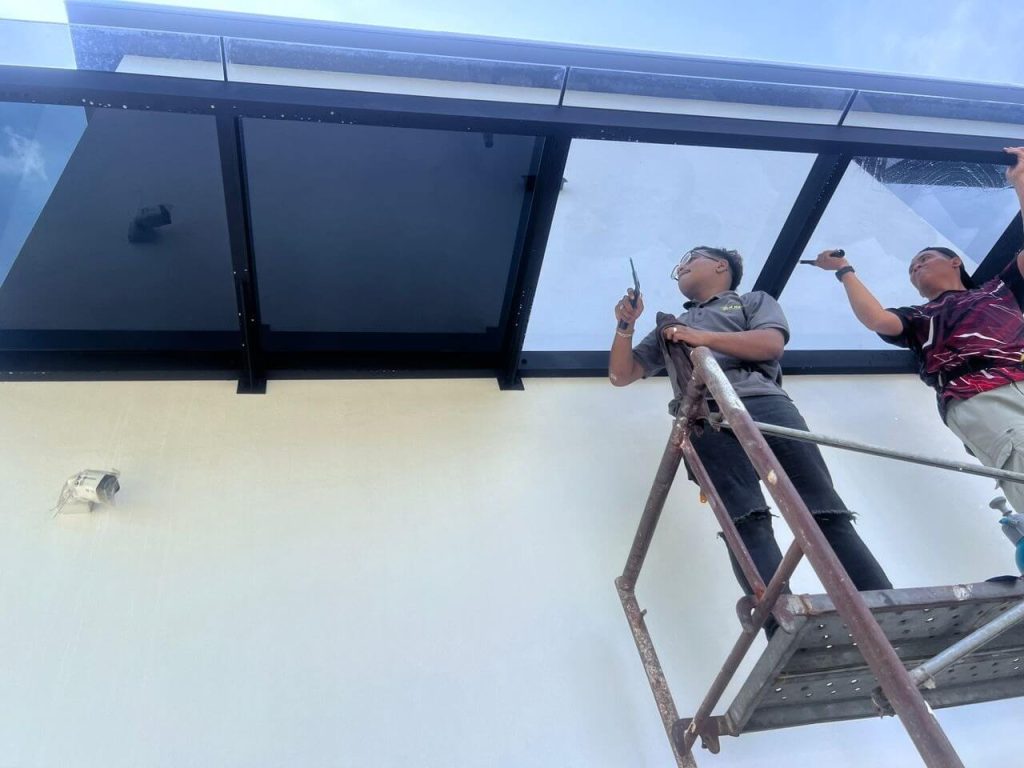 THE BEST QUALITY SECURITY SAFETY WINDOW FILM ELMINA