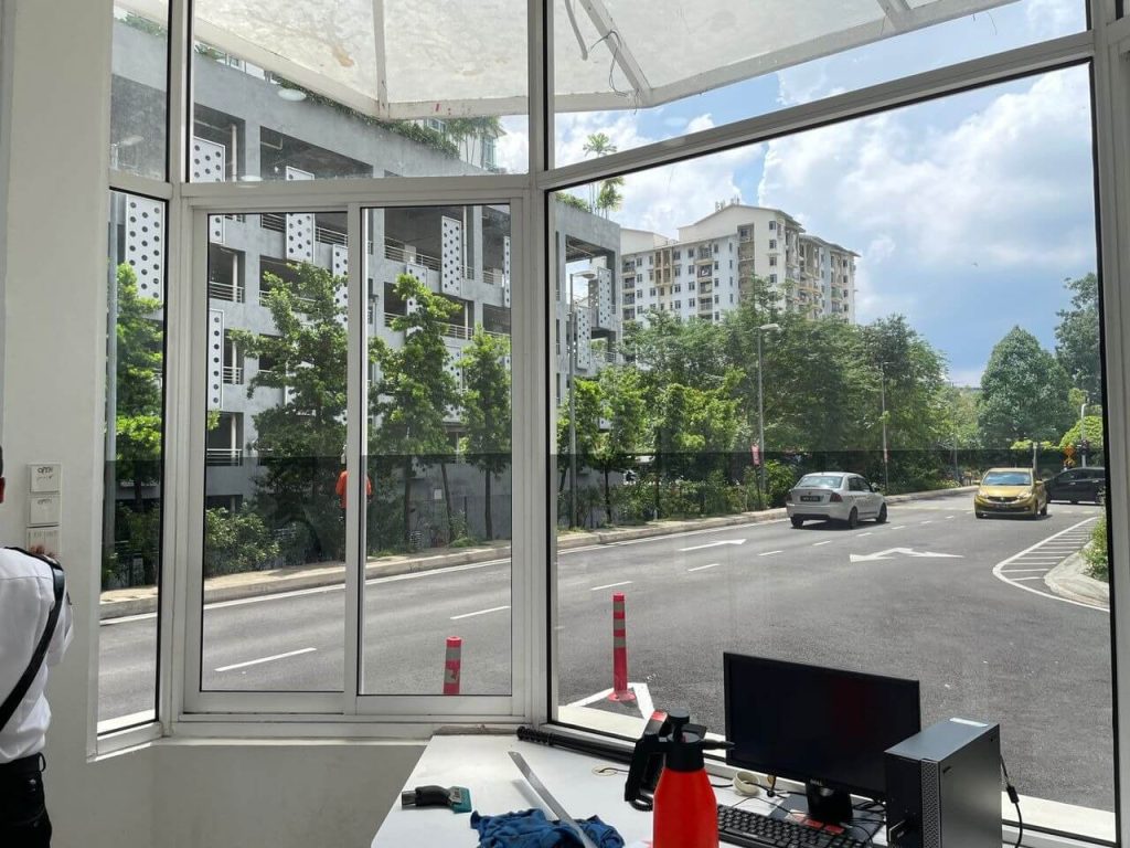HOW TO GET FANTASTIC DEAL TINTED GLASS TAMAN BUKIT SUBANG
