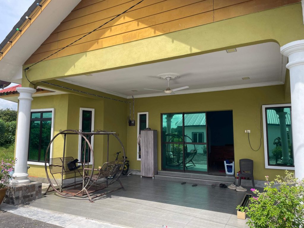 THE BEST EXPERT ON THE BEST HOUSE TINTED PADANG JAWA