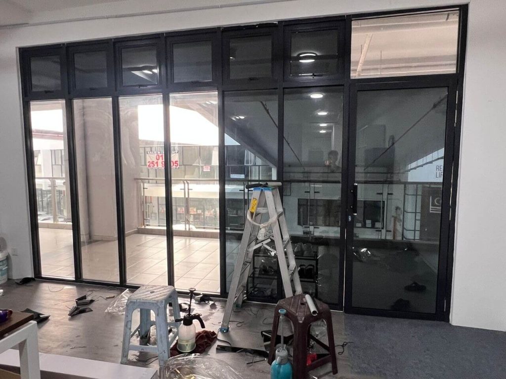 THE BEST DEAL TIPS TINTED WINDOW FILM TAMAN SUBANG PERDANA