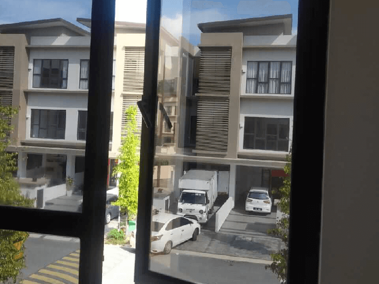 GREAT DEAL FOR THE BEST SUPPLIER TINTED ALAM AVENUE