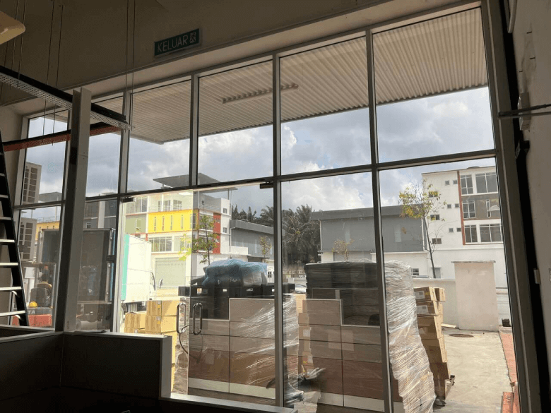 NT1 357 - TINTED HOUSE BUILDING OFFICE WINDOW FILM SHAH ALAM THE BEST QUALITY TINTED HOUSE HICOM GLENMARIE