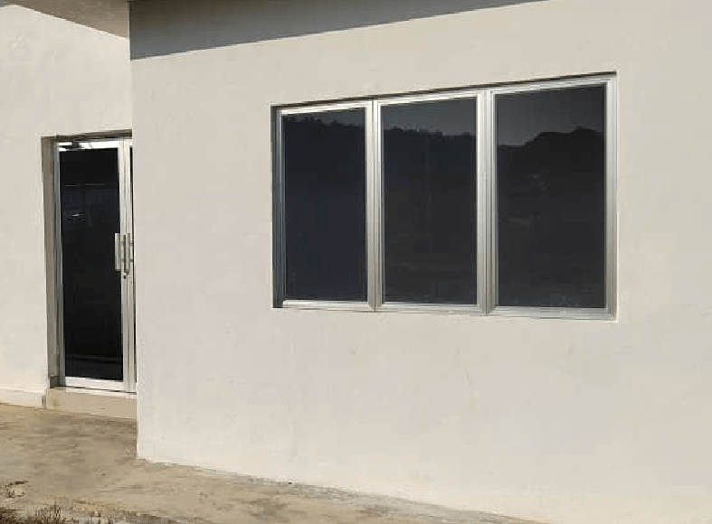 THE BEST EXPERT ADVISE TINTED BUILDING KAMPUNG BARU HICOM