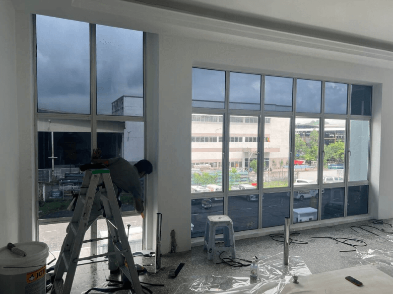 THE BEST EXPERT ADVISE TINTED BUILDING BATU TIGA