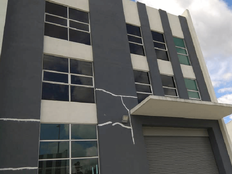 THE BEST EXPERT ADVISE TINTED BUILDING ALAM AVENUE