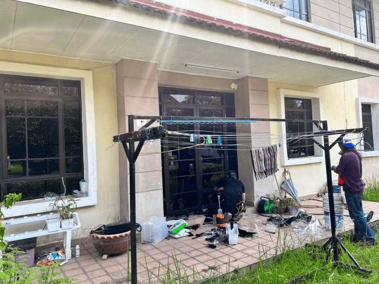 NT2 19 - TINTED HOUSE BUILDING OFFICE WINDOW FILM SHAH ALAM THE BEST SECURITY SAFETY WINDOW FILM BATU TIGA