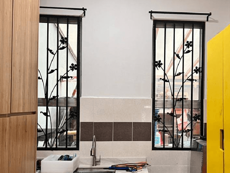 THE BEST QUALITY TINTED HOUSE BUKIT SUBANG