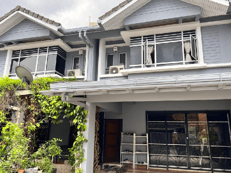 THE BEST ULTIMATE TINTED WINDOW FILM BUKIT SUBANG