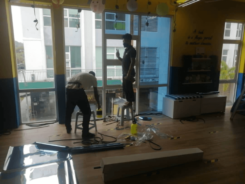 TINTED GLASS WINDOW FILM STICKER ALAM AVENUE