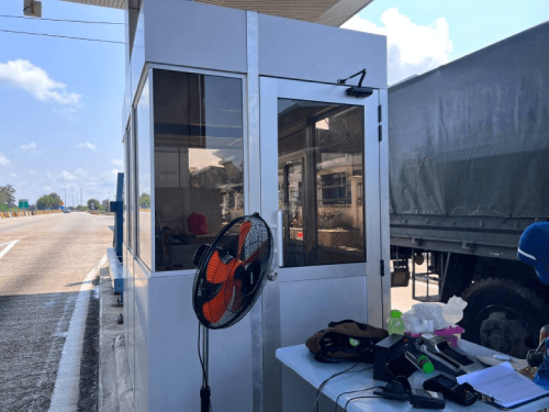 TINTED GLASS WINDOW FILM STICKER JALAN KEBUN