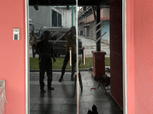 TINTED GLASS WINDOW FILM STICKER TAMAN SUBANG PERDANA