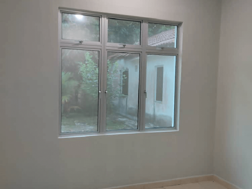 TINTED GLASS WINDOW FILM STICKER SHAH ALAM